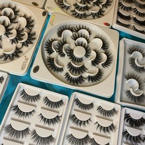 65 pairs of luxury lashes